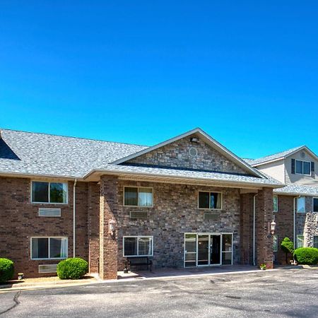 All Towne Suites Сейнт Робърт Екстериор снимка