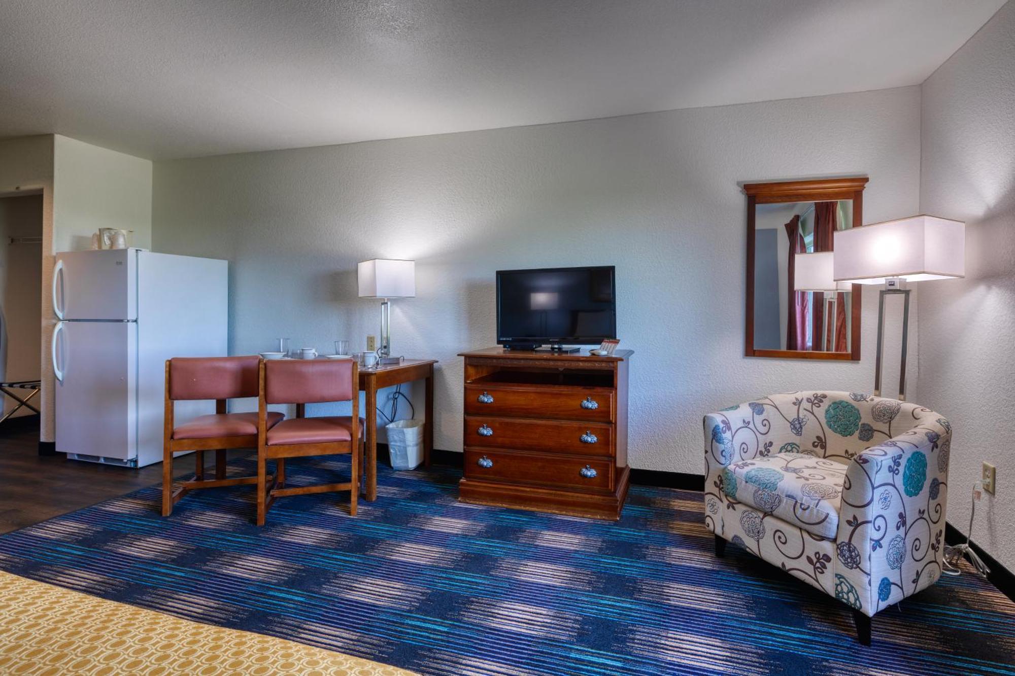 All Towne Suites Сейнт Робърт Екстериор снимка