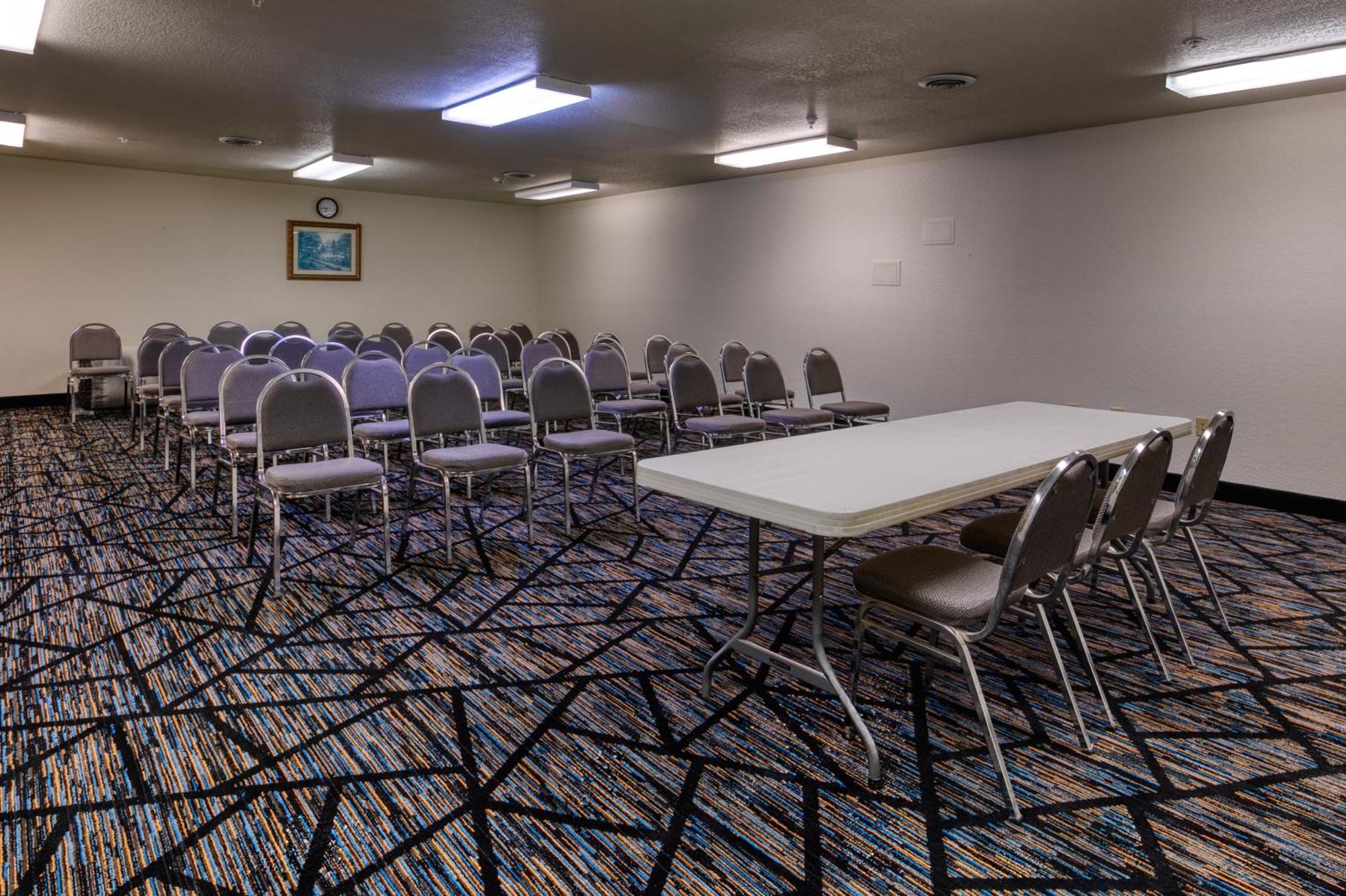 All Towne Suites Сейнт Робърт Екстериор снимка