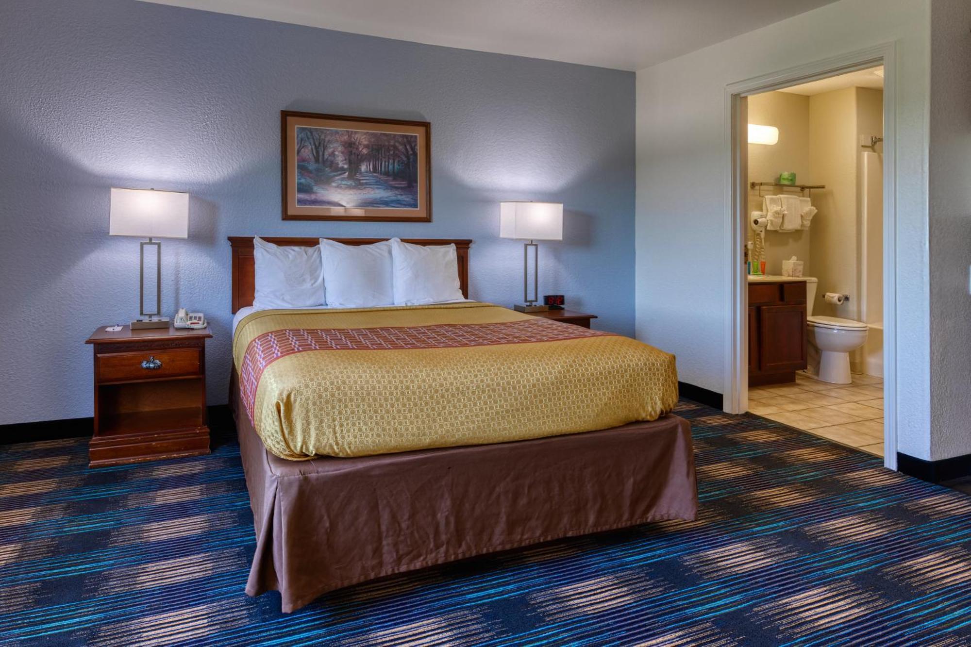 All Towne Suites Сейнт Робърт Екстериор снимка